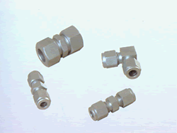 CZY1系(xi)列鋼制(zhì)單卡套(tào)接頭